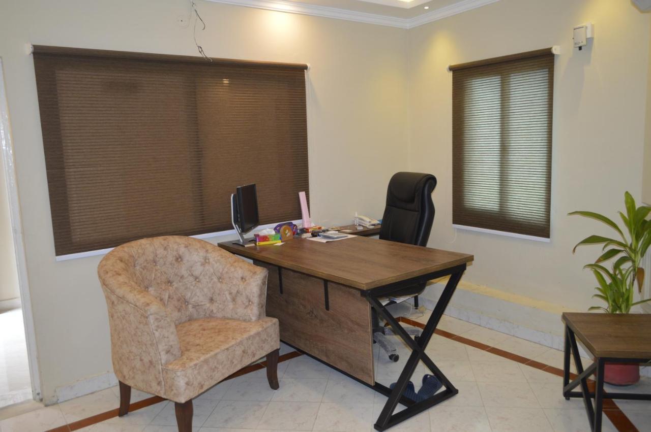 New Shelton Guest House 伊斯兰堡 外观 照片
