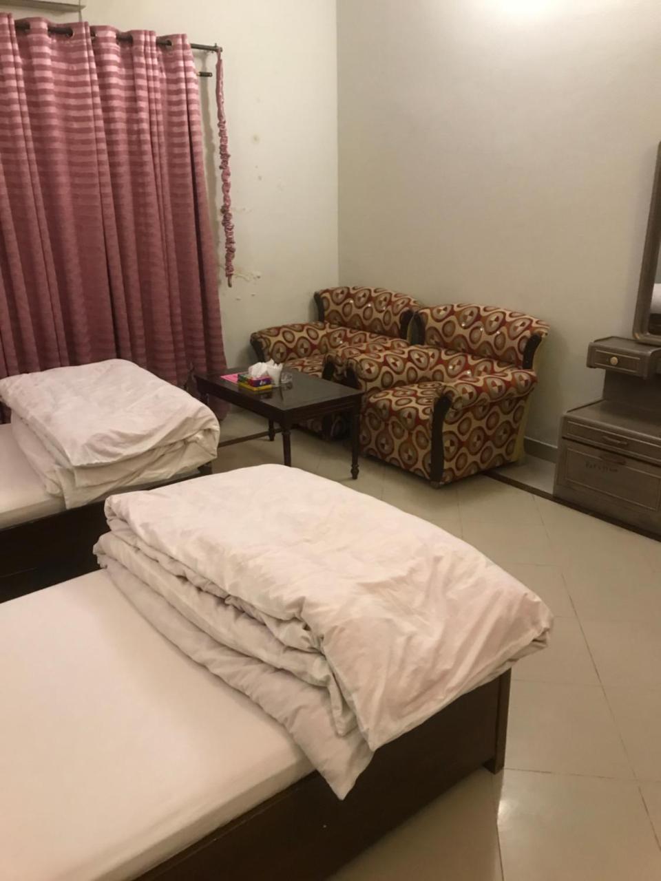 New Shelton Guest House 伊斯兰堡 外观 照片